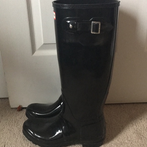 Glossy Hunter Boots - Picture 3 of 4